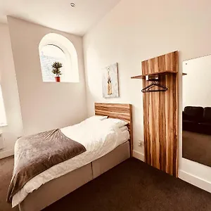 Luxury Studio: City Centre Retreat Liverpool